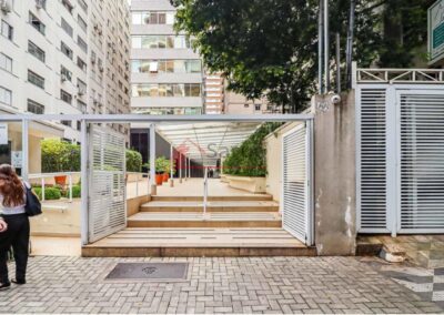 Rara oportunidade!!! Conjunto comercial para Locação no coração dos Jardins, com 120m², banheiro, copa, 2 vagas R$ 5.600,00